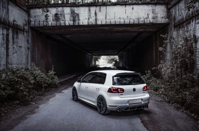 Volkswagen japan racing rim details