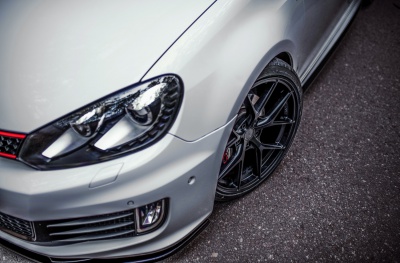 Volkswagen Golf / R / GTI