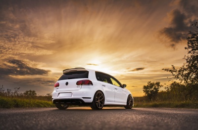 Volkswagen Golf / R / GTI