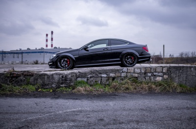 Mercedes-Benz Glossy Black