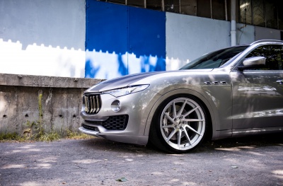 Maserati japan racing wheels details