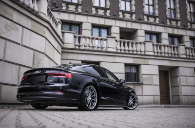 Audi Hyper Black