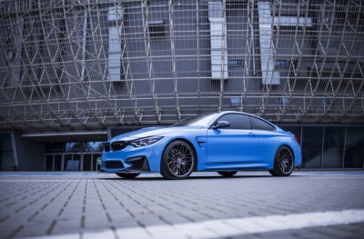 BMW 4 Series / M4