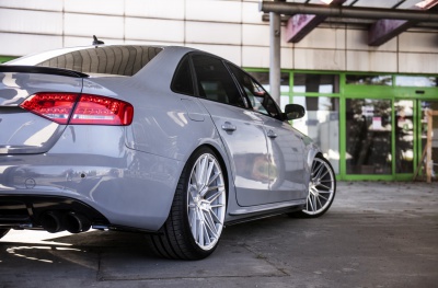 Audi A4 / S4 / RS4