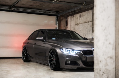 BMW JR30