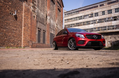 Mercedes-Benz Hyper Black