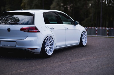 Volkswagen White