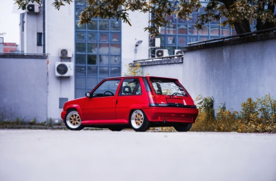 Renault 5