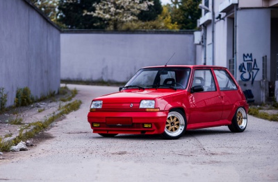 Renault 5