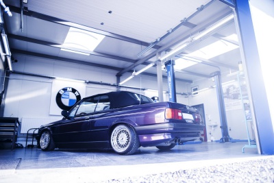 BMW JR9