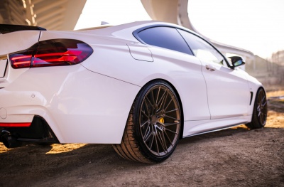 BMW 4 Series / M4