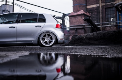 Volkswagen Golf / R / GTI