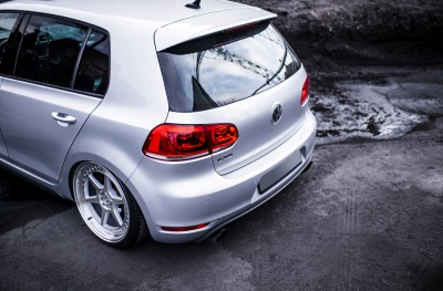 Volkswagen Golf / R / GTI