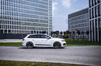 Audi Glossy Black