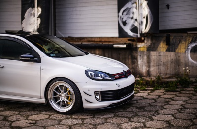 Volkswagen japan racing wheels details