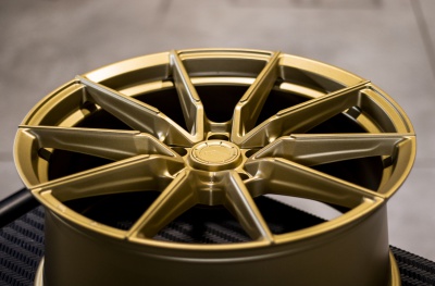 SL02 Gloss Gold