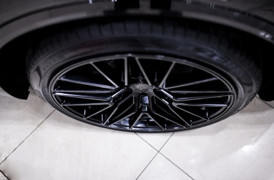 Volkswagen japan racing rim details