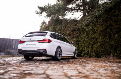 BMW Hyper Black