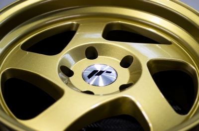 JR15 Gloss Gold