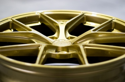 SL01 Gloss Gold