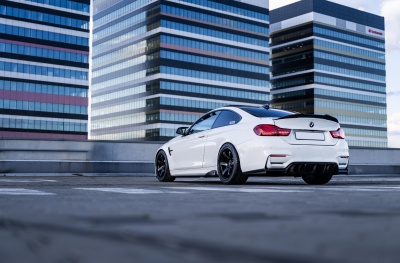 BMW 4 Series / M4