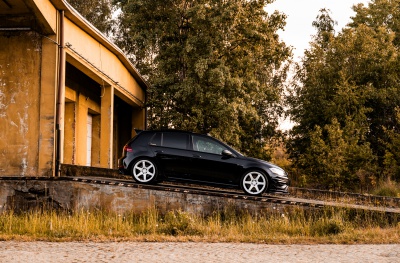 Volkswagen Golf / R / GTI