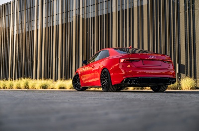 Audi Gloss Black Machined Face