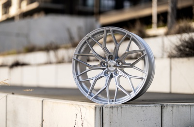 JR46 Silver Machined Face