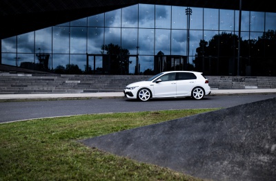 Volkswagen Golf / R / GTI