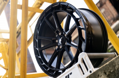 JR45 Glossy Black