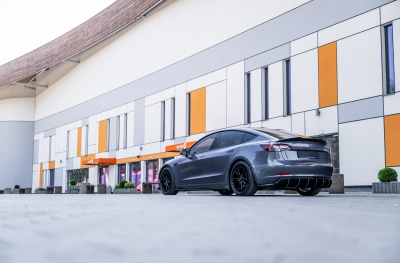 Tesla japan racing rims