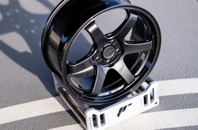 SL03 Gloss Graphite
