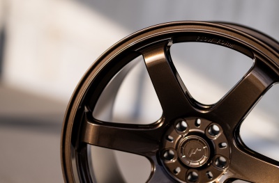 SL03 Gloss Bronze