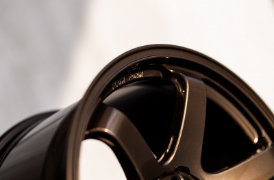 SL03 Gloss Bronze