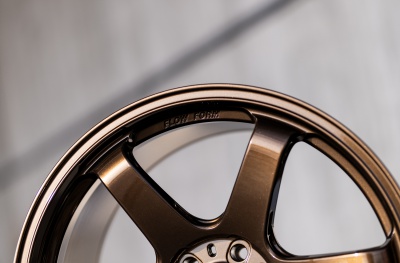 SL03 Gloss Bronze