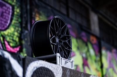 JR46 Matt Black