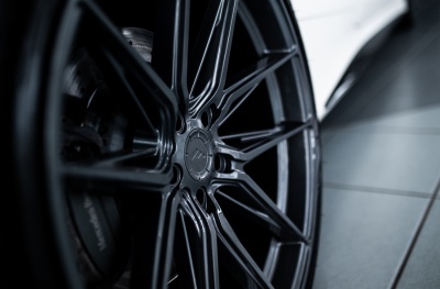 Mercedes-Benz Gloss Light Gunmetal