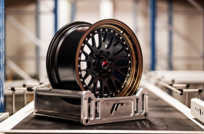JR10 Matt Black Bronze Lip