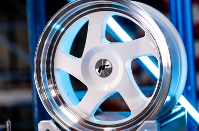JR15 White