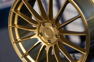 SL05 Gloss Gold