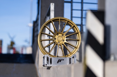 SL05 Gloss Gold