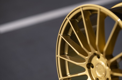 SL05 Gloss Gold