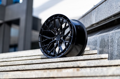 JR48 Glossy Black