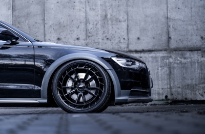 Audi Glossy Black