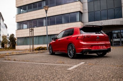 Volkswagen Golf / R / GTI