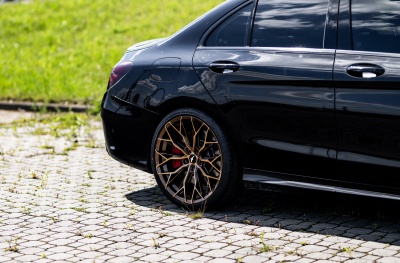 Mercedes-Benz Platinum Bronze