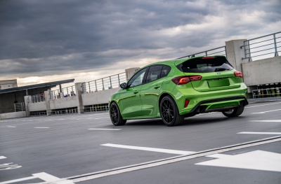 Ford Glossy Black