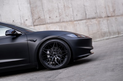 Tesla japan racing rim details