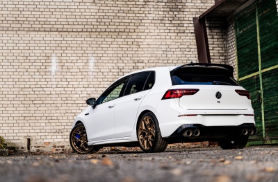 Volkswagen Golf / R / GTI