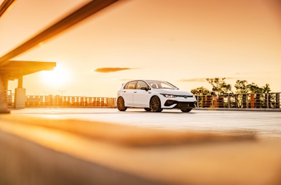 Volkswagen Golf / R / GTI